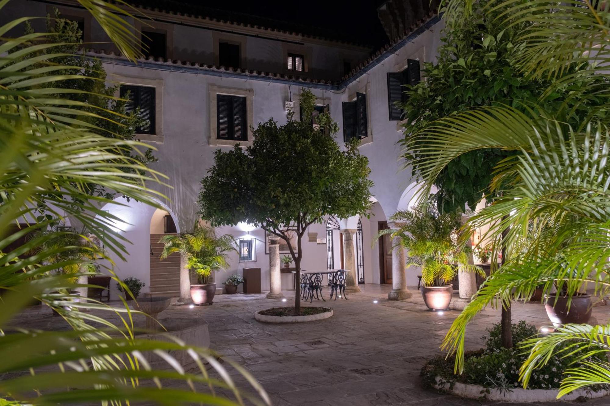 La Almoraima Hotel 카스테야르데라폰테라 외부 사진