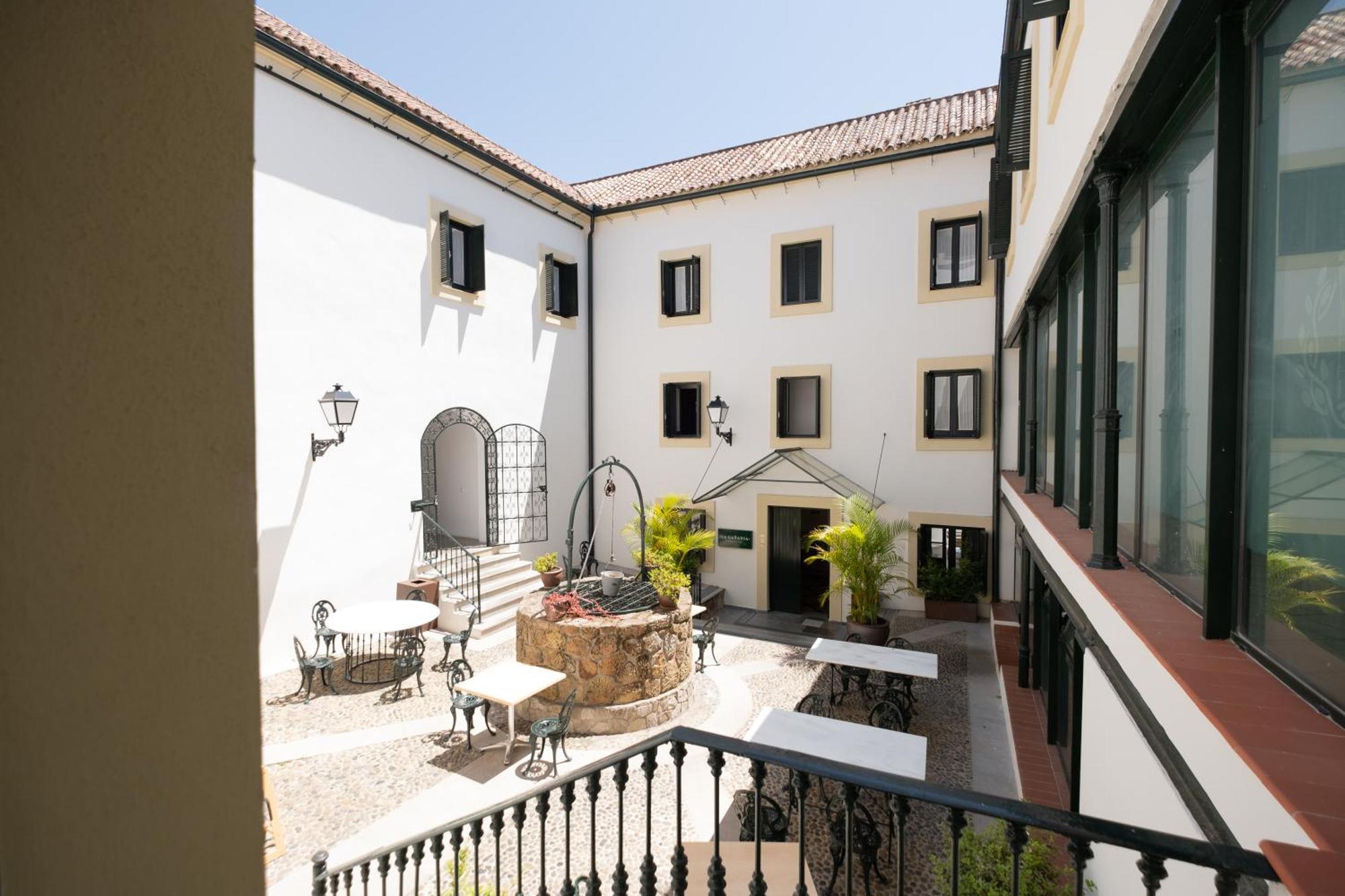 La Almoraima Hotel 카스테야르데라폰테라 외부 사진